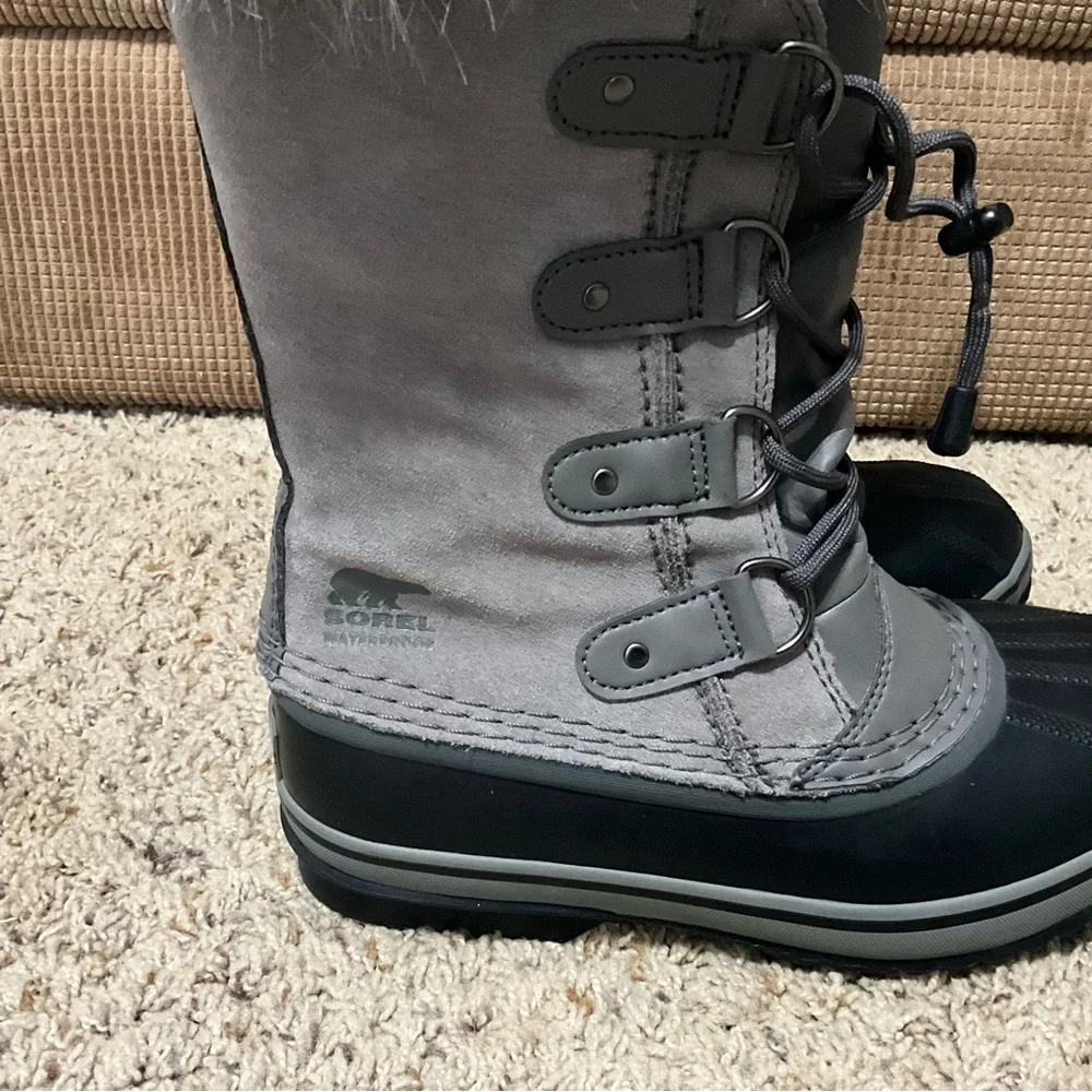 Sorel Gray and Black Boots with leather womens Size 5 - Picture 9 of 16